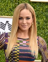 Caity Lotz Sweatshirt #3770802