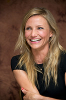 Cameron Diaz t-shirt #2300344