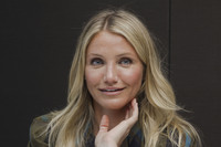 Cameron Diaz Sweatshirt #2300447