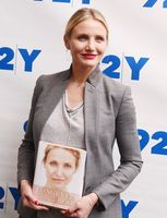 Cameron Diaz Sweatshirt #2726703