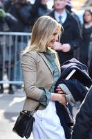 Cameron Diaz Sweatshirt #2727116