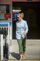 Cameron Diaz Sweatshirt #2727391