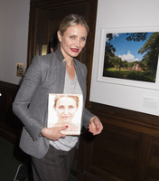 Cameron Diaz Longsleeve T-shirt #2727750