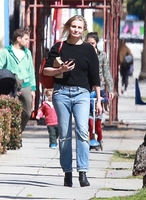 Cameron Diaz Longsleeve T-shirt #3127689