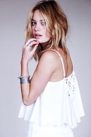 Camille Rowe t-shirt #2152139