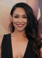Candice Patton Sweatshirt #2812727