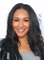 Candice Patton Sweatshirt #3723122