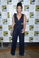 Candice Patton Sweatshirt #3723162