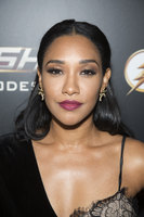 Candice Patton Sweatshirt #3774185