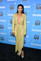 Candice Patton t-shirt #3855855