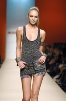 Candice Swanepoel Longsleeve T-shirt #1507224