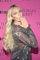 Candice Swanepoel Longsleeve T-shirt #2919103