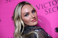 Candice Swanepoel Longsleeve T-shirt #2919159