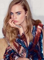 Cara Delevingne Sweatshirt #2517346