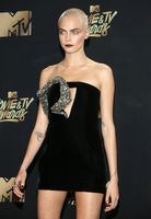 Cara Delevingne Sweatshirt #2718346
