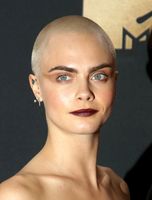 Cara Delevingne Longsleeve T-shirt #2718437