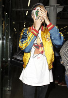 Cara Delevingne Longsleeve T-shirt #2718458