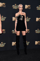 Cara Delevingne Longsleeve T-shirt #2718495