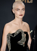 Cara Delevingne Longsleeve T-shirt #2718507