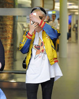 Cara Delevingne Longsleeve T-shirt #2718525
