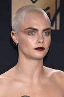 Cara Delevingne Longsleeve T-shirt #2718674