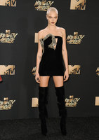 Cara Delevingne Longsleeve T-shirt #2718675