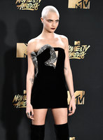 Cara Delevingne Longsleeve T-shirt #2718700