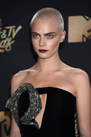 Cara Delevingne Longsleeve T-shirt #2718705