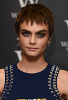 Cara Delevingne Longsleeve T-shirt #2789385