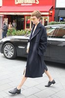 Cara Delevingne Longsleeve T-shirt #2789456