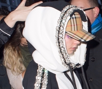 Cara Delevingne longsleeve t-shirt #2941348