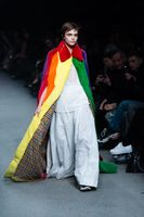 Cara Delevingne Longsleeve T-shirt #3066044