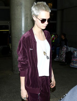 Cara Delevingne Longsleeve T-shirt #3225994