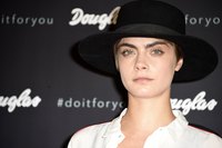 Cara Delevingne longsleeve t-shirt #3265301