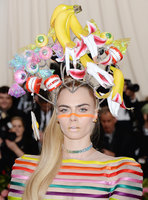 Cara Delevingne longsleeve t-shirt #3833565