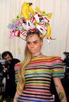 Cara Delevingne longsleeve t-shirt #3833569