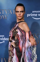 Cara Delevingne Longsleeve T-shirt #3889235
