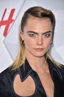 Cara Delevingne Longsleeve T-shirt #3889255
