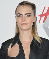 Cara Delevingne Longsleeve T-shirt #3889275