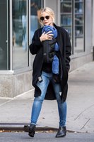 Carey Mulligan Sweatshirt #2880626