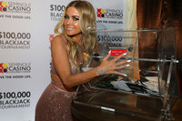 Carmen Electra t-shirt #3757356