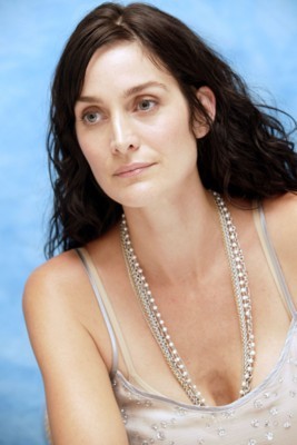 Carrie Anne Moss Poster 1377014