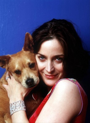 Carrie Anne Moss puzzle 1377022