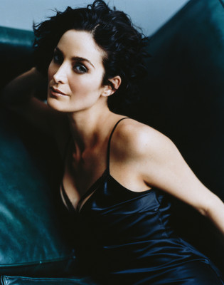 Carrie Anne Moss Poster 2007429