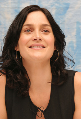 Carrie Anne Moss puzzle 2276679
