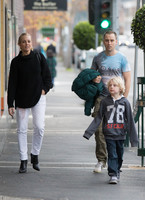 Carrie Bickmore Sweatshirt #2730788