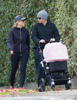 Carrie Bickmore Sweatshirt #2730932