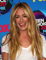 Cat Deeley Longsleeve T-shirt #3069784
