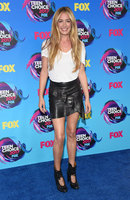 Cat Deeley Longsleeve T-shirt #3069805
