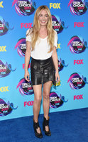 Cat Deeley Longsleeve T-shirt #3069810